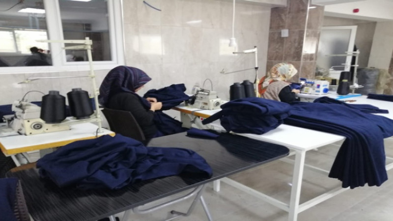 Kadın Kültür Evleri depremzede vatandaşlarımız için üretiyor