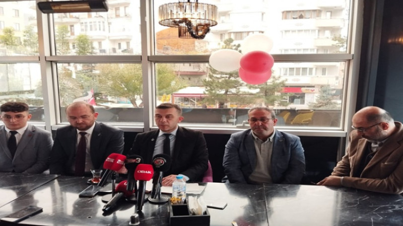 Fehmi Güray Çakır, İsrail'in Filistin'e saldırılarına tepki gösterdi