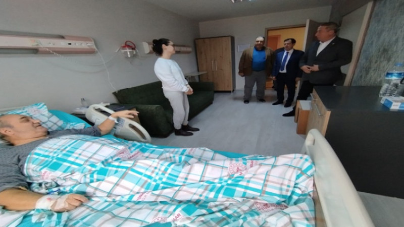 İYİ Parti'den İl Sekreteri Sarı'ya geçmiş olsun ziyareti 