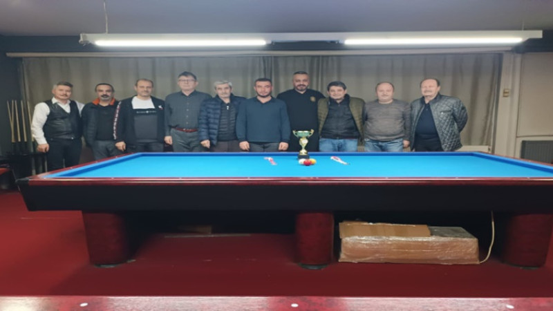 10 Ocak Çalışan Gazeteciler Günü 3 Bant Bilardo Turnuvası sona erdi