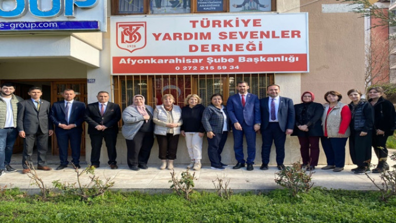 Yağcı, Yardım Sevenler Derneği'yle Buluştu: 