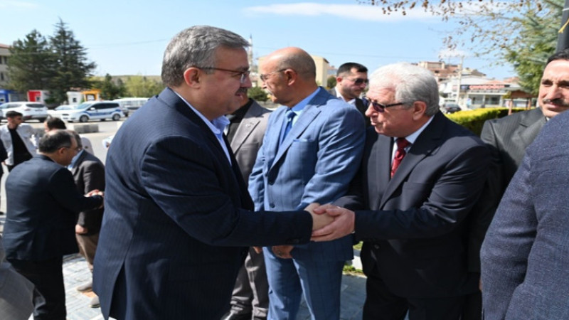 AK Parti’den ilçelere bayram çıkarması 