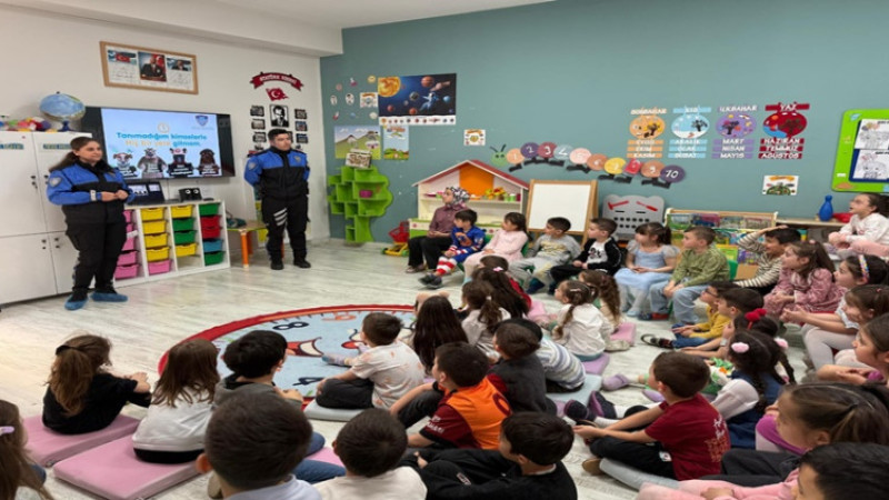 Hacı Lütfiye Kocaşaban Anaokulu öğrencilerine sunum yapıldı