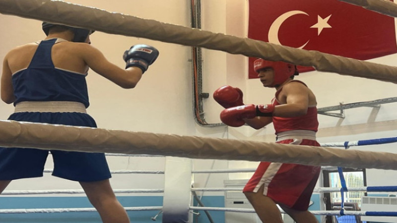 Afyonkarahisar’ın Genç Boksörleri Türkiye arenasına çıkıyor