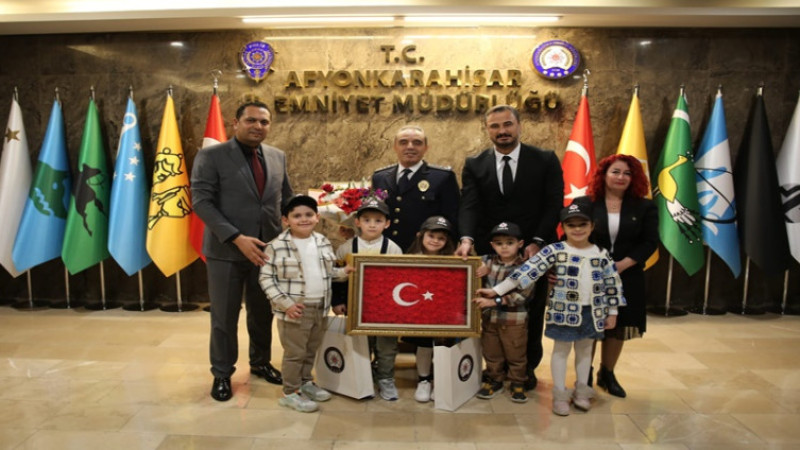 Anaokulu öğrencilerinden İl Emniyet Müdürlüğü'ne ziyaret