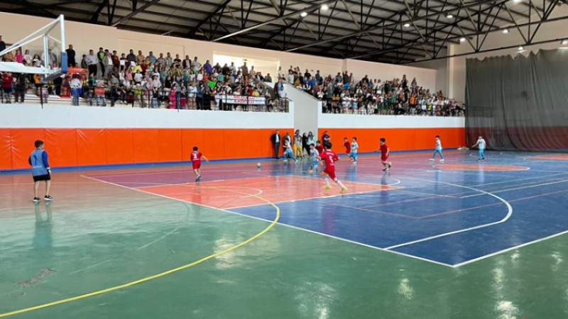 İscehisar’da okullar arası spor müsabakaları devam ediyor