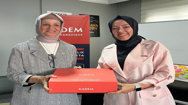Milletvekili Göka ve Nur Özkaya'dan KADEM'e destek ziyareti