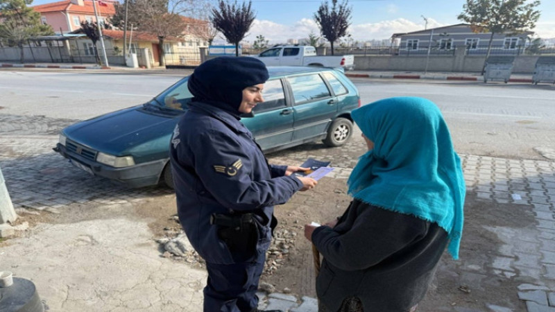 İl Jandarma Komutanlığı, KADES konusunda bilgilendirmelerde bulundu