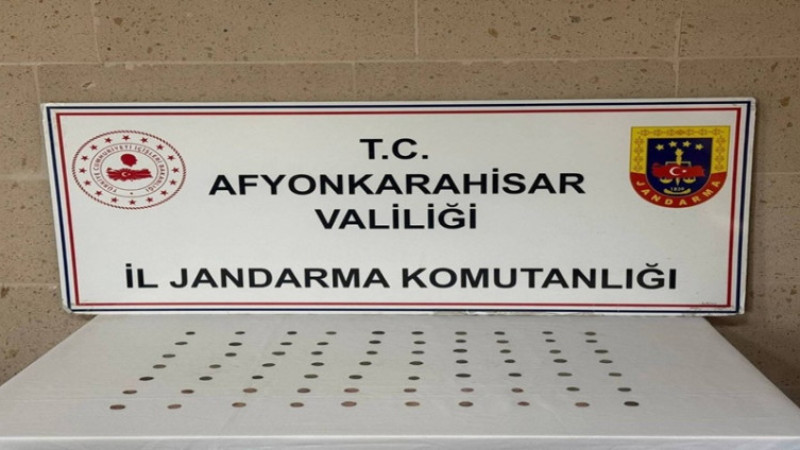İhsaniye'de bir sürü kaçak sikke ele geçirildi