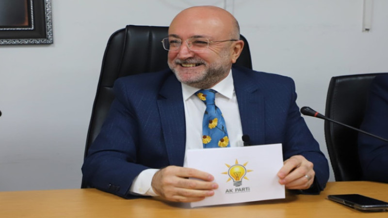 AK Parti İl Başkanı Turgay Şahin, yeni bir basın açıklamasında bulundu