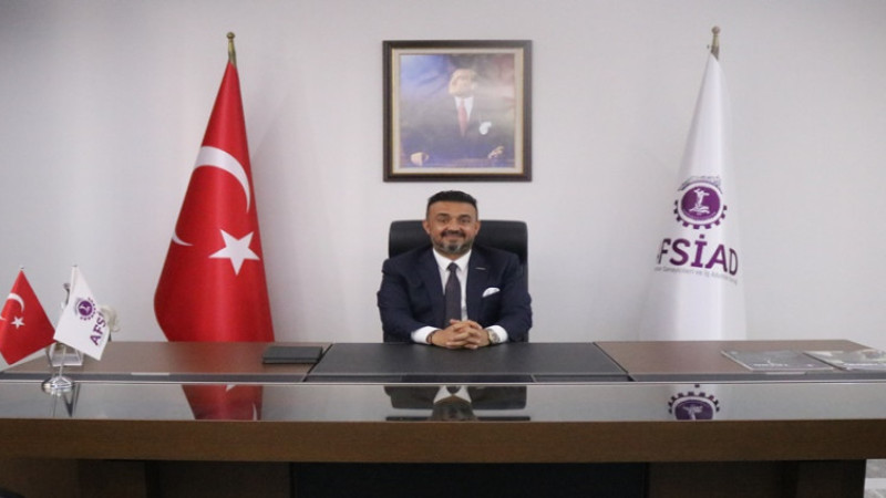 Kadir Sayın, Berat Kandili dolayısıyla bir mesaj yayımladı