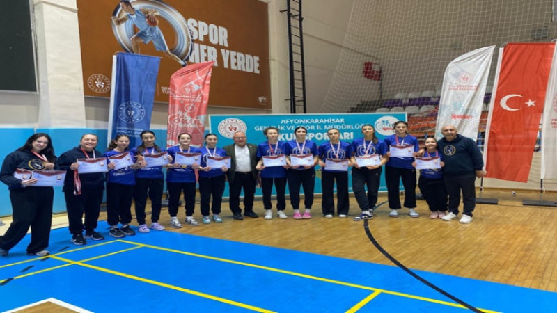 Okul Sporları Yıldızlar Basketbol Müsabakaları sona erdi 