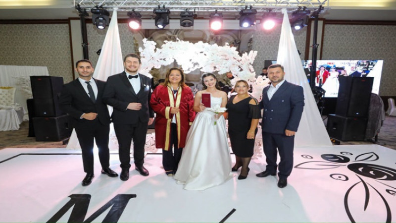 Uzun ve Elçi aileleri mutlu günde bir araya geldiler